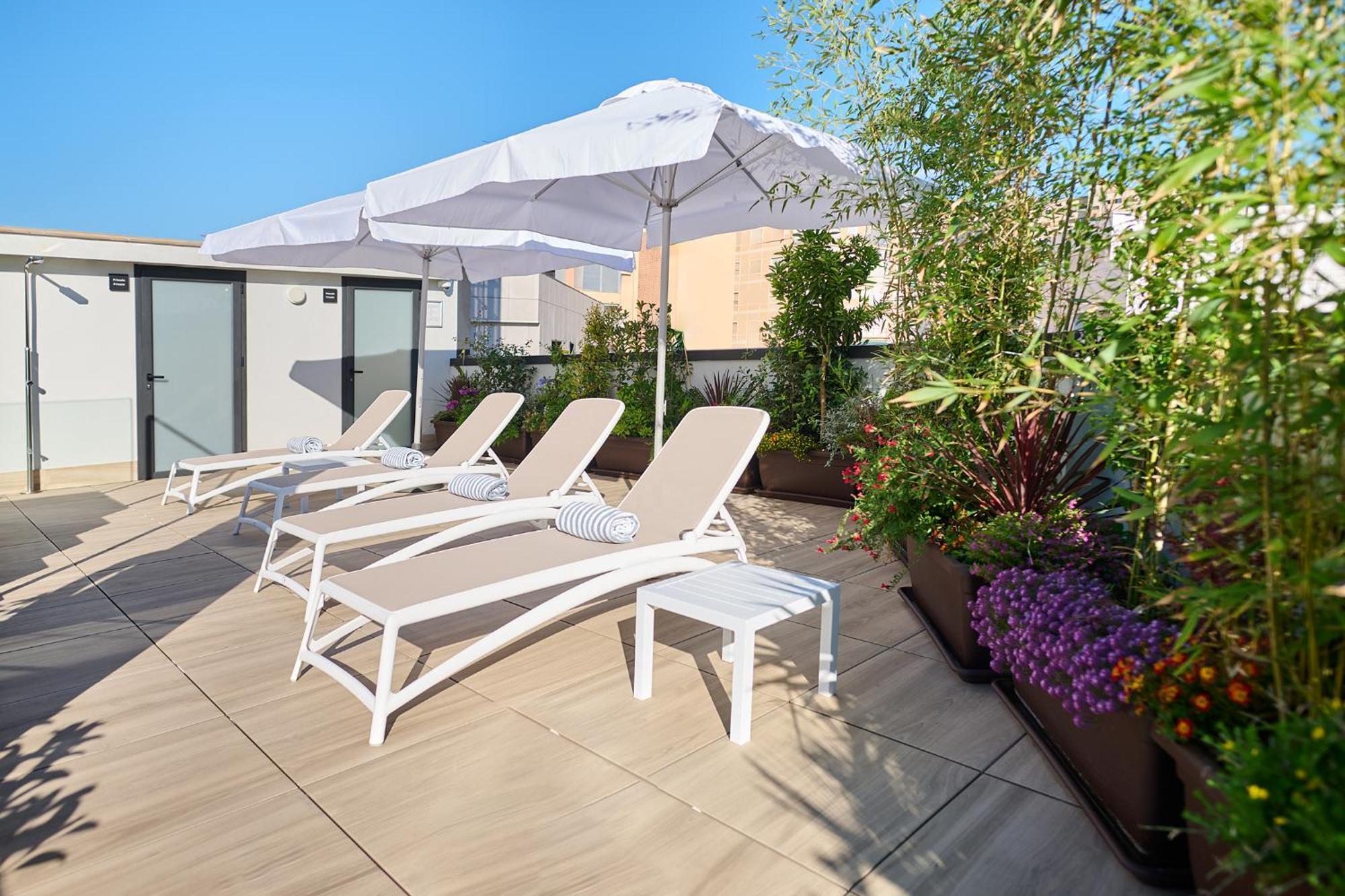 Apartamentos Luna Suites Granada Buitenkant foto