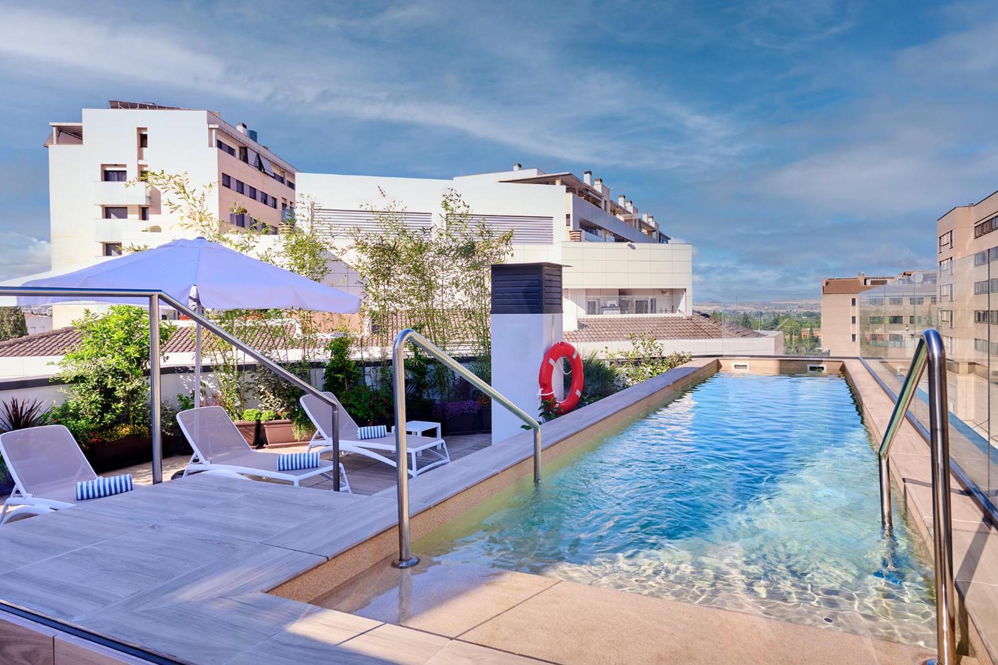 Apartamentos Luna Suites Granada Buitenkant foto