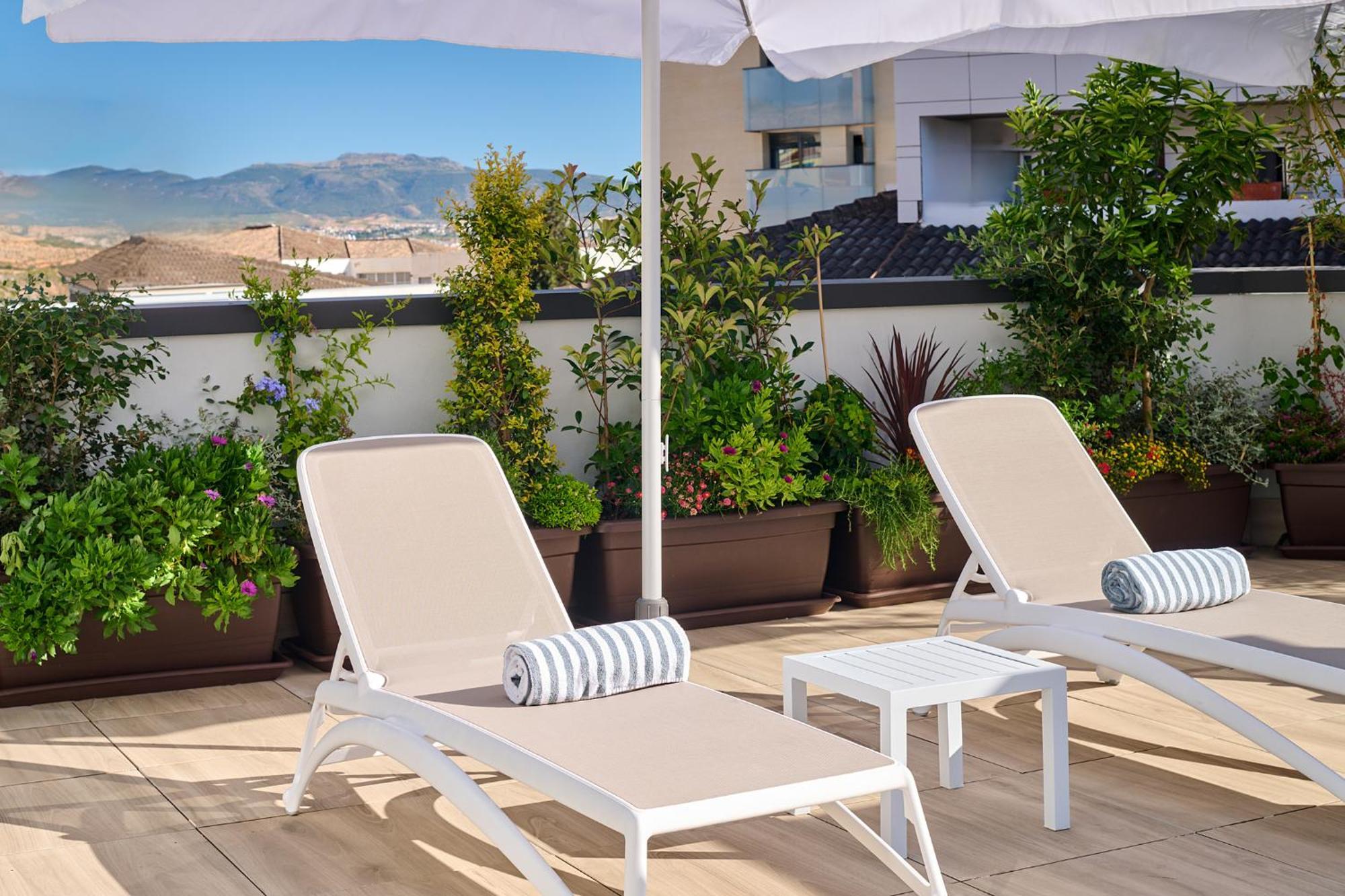 Apartamentos Luna Suites Granada Buitenkant foto